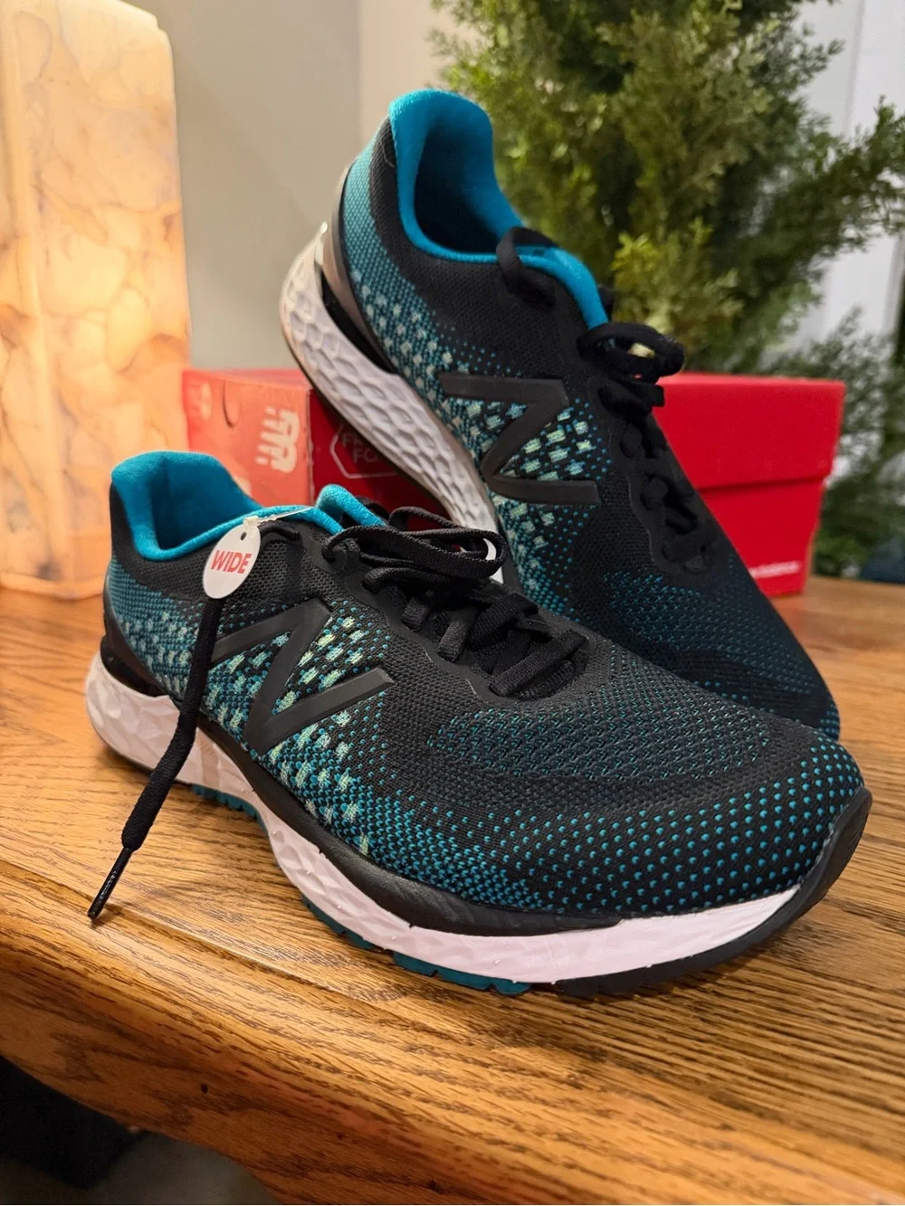 New Balance Men's Black & Teal Running Shoes